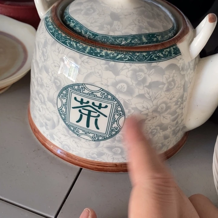 陶瓷艺术品及陶瓷壶壶