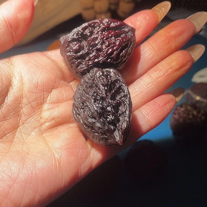 文玩核桃吊坠老****！小海豚