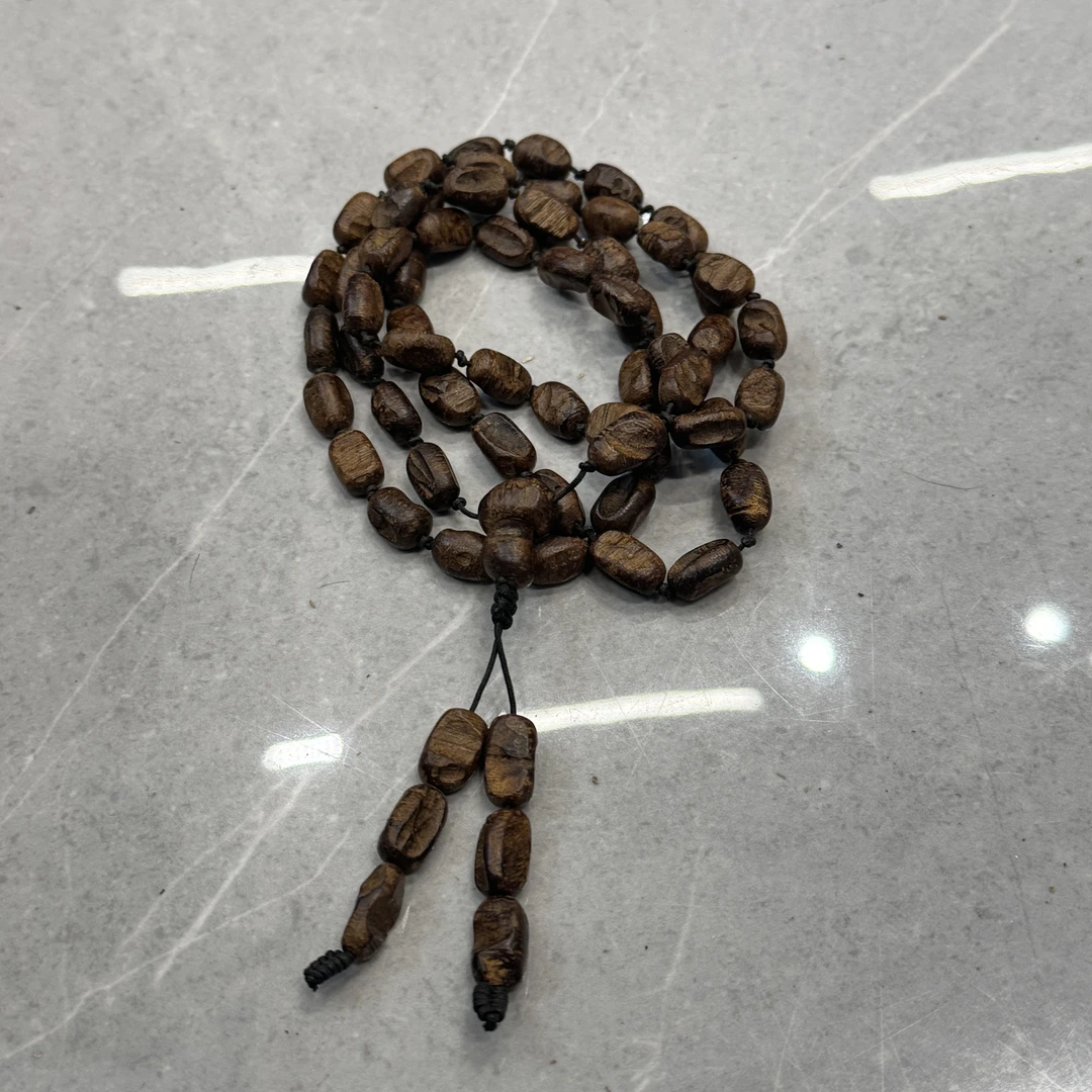 沉香【大胡子】菲律宾红土随型多圈手串