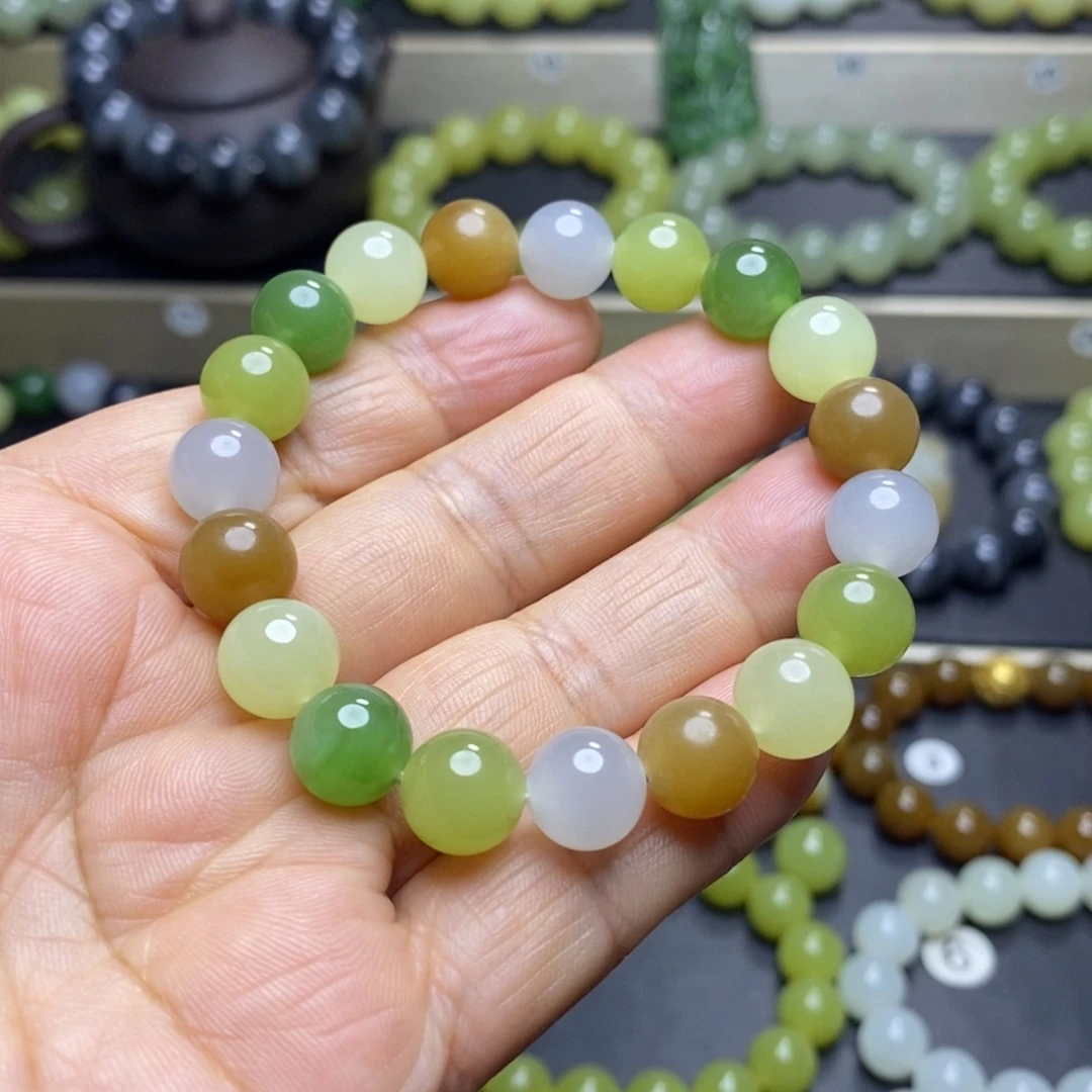 和田玉未镶嵌手串