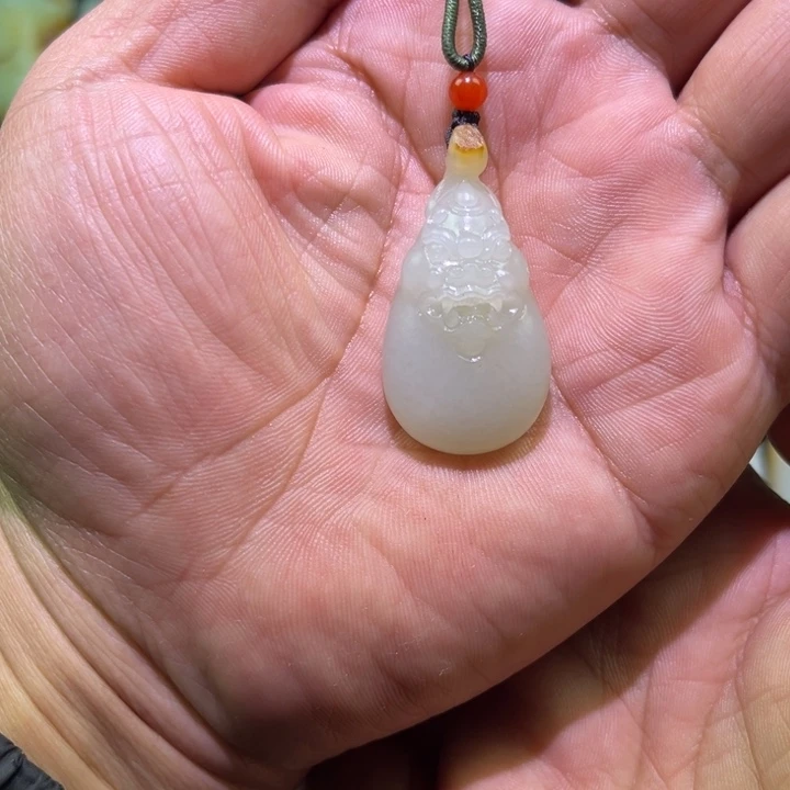 和田玉未镶嵌吊坠(不含链)