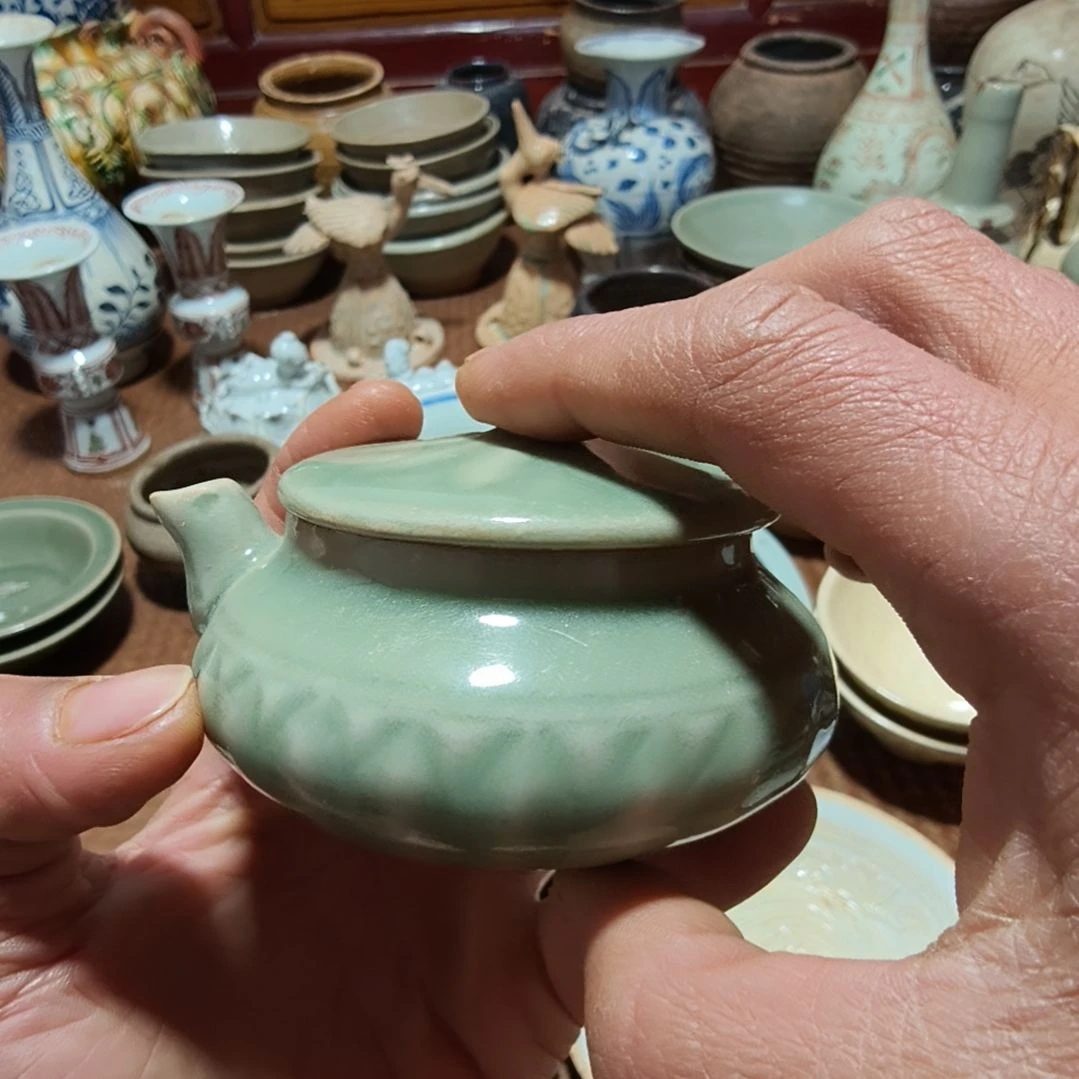 子*龙泉窑小罐子一个全品