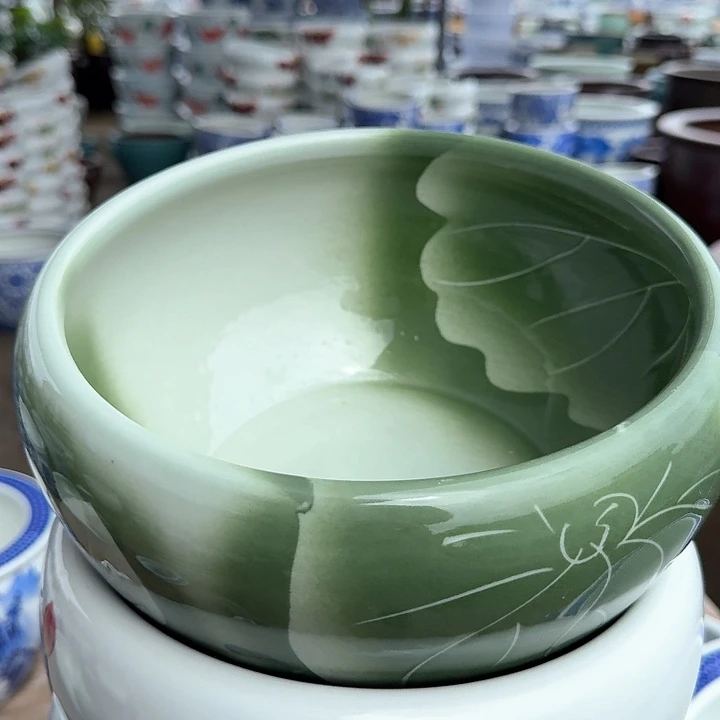 直径23厘米高度13厘米.……