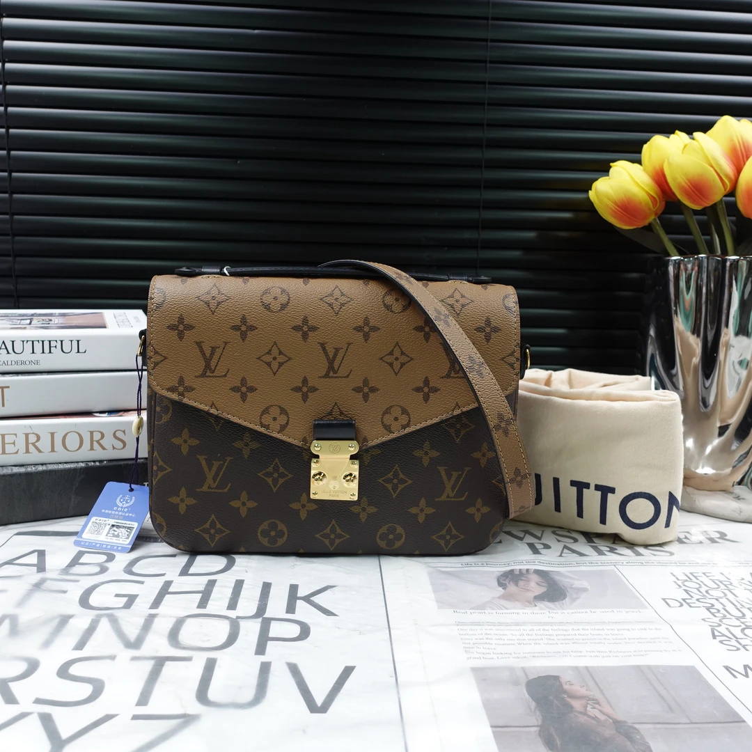 95新 LouisVuitton/路易威登 单肩包/T10330069