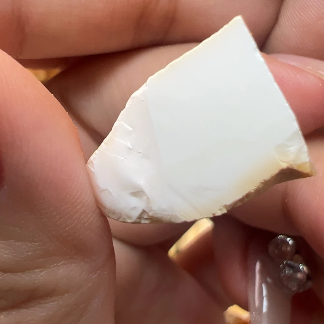 定制琥珀未镶嵌蜜蜡