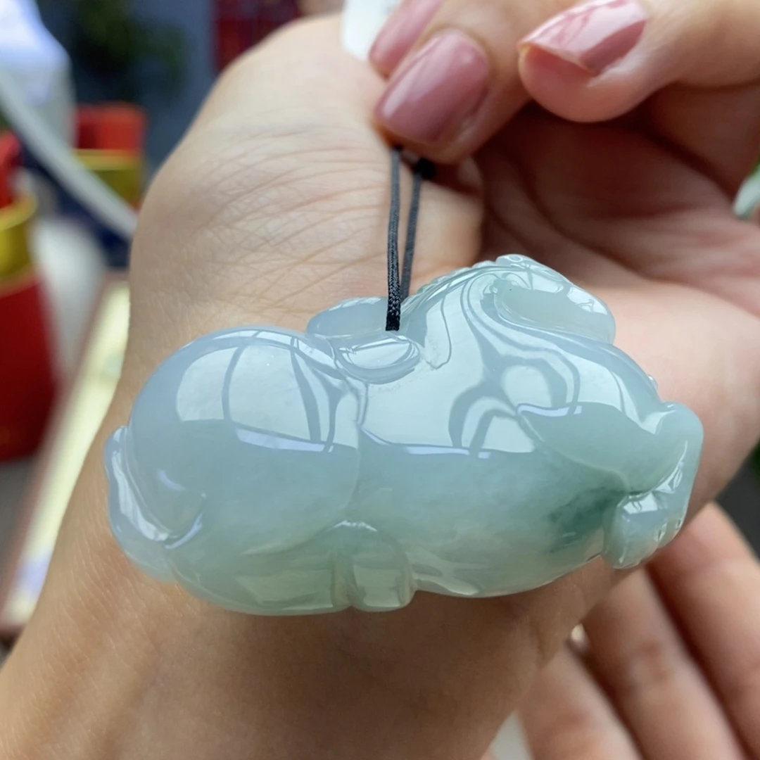 翡翠未镶嵌颈饰吊坠44