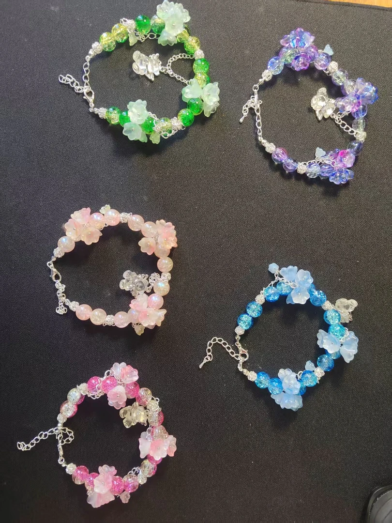 非金属玻璃手链 纯手工制作琉璃珠铃兰花小熊吊坠手链