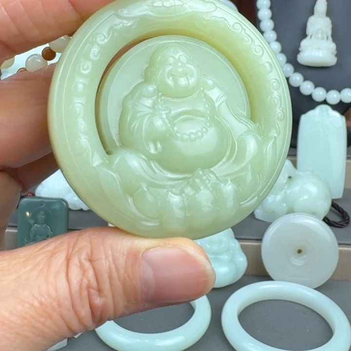 和田玉未镶嵌颈饰