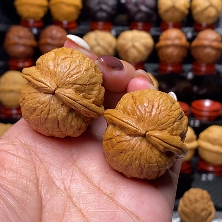 文玩核桃把件金龟玉甲…………90