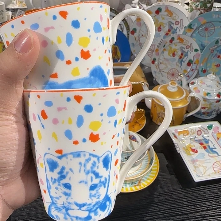 两个马克杯马克杯