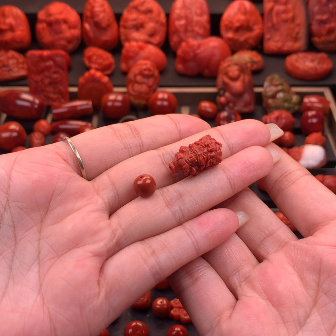 南红玛瑙南红川料原矿配饰套装未镶嵌骏****室