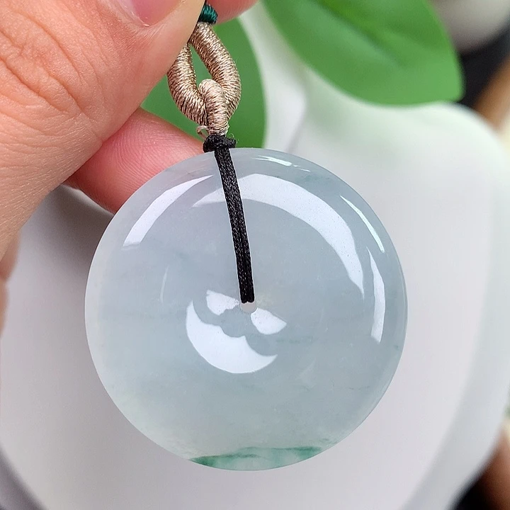 翡翠未镶嵌颈饰平安扣 35.7x5.8mm