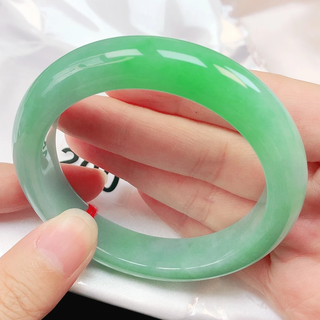 翡翠未镶嵌手镯抖音200