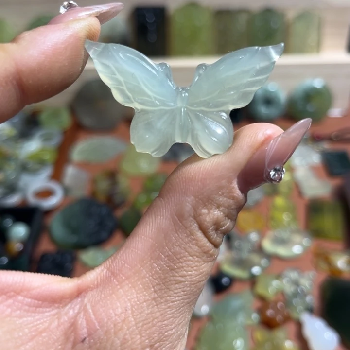 蛇纹石玉合金颈饰