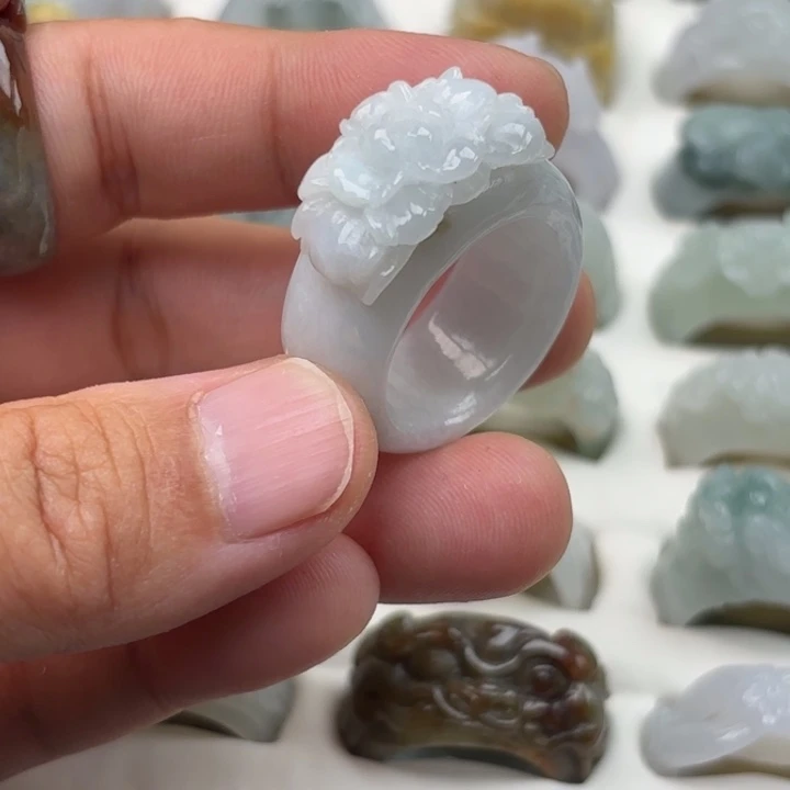 翡翠未镶嵌戒指港码20.5