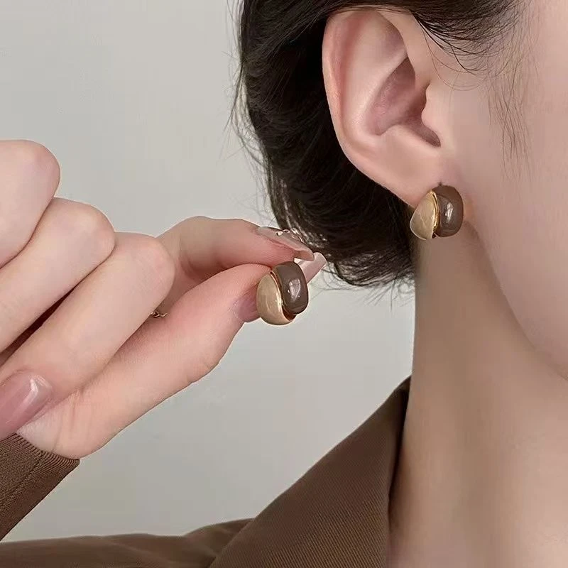 铜合金耳饰 法式复古美拉德撞色滴釉耳环女简约百搭设计感小众