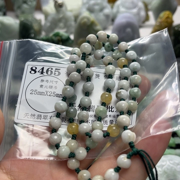 翡翠未镶嵌颈饰8465
