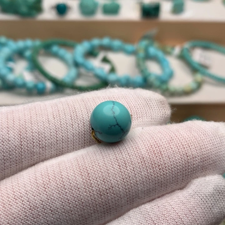 绿松石未镶嵌珠宝奇石10.7mm