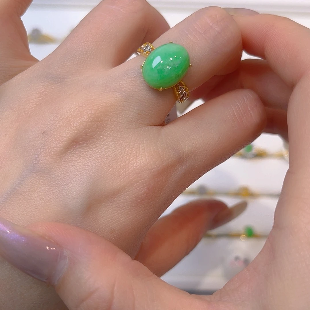 翡翠戒指银S925镶嵌，几。