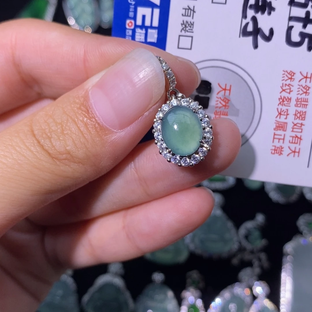 厌***鞋翡翠未镶嵌颈饰天然