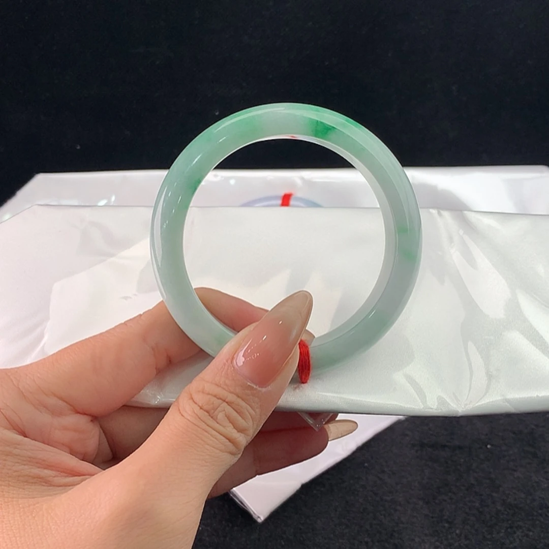 【闪购商品】未镶嵌手镯翡翠正54.8