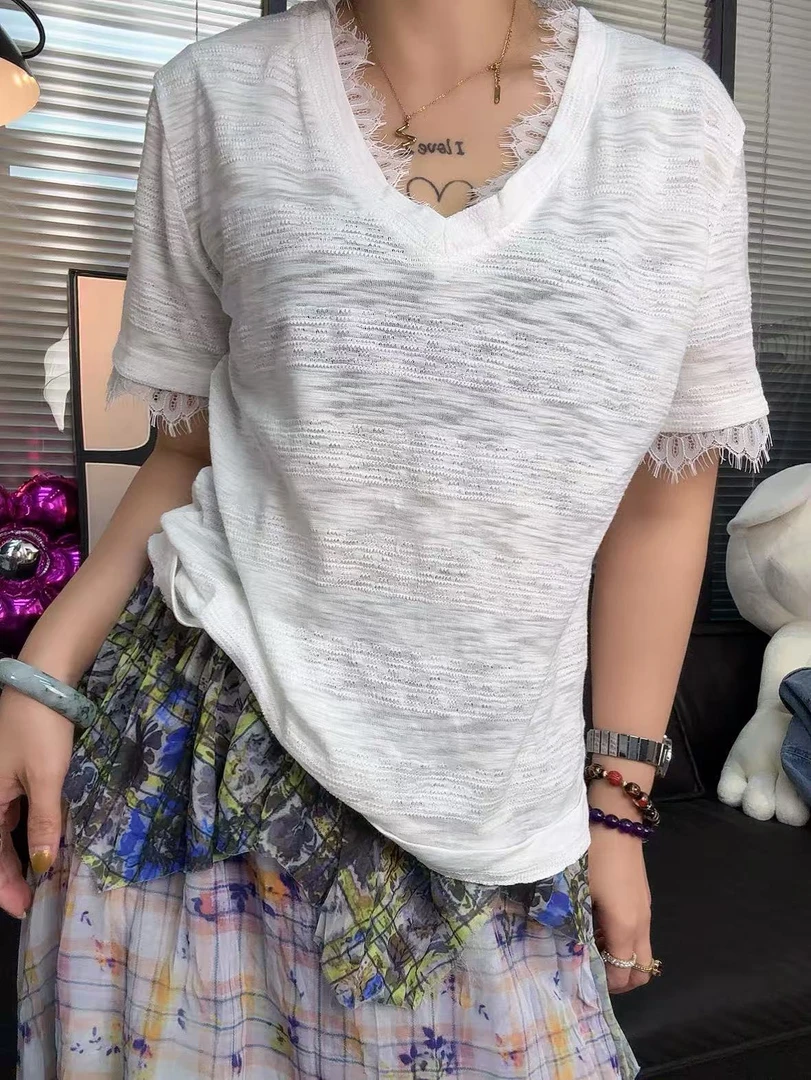 《赵小姐推荐》甜美拼接蕾丝T恤