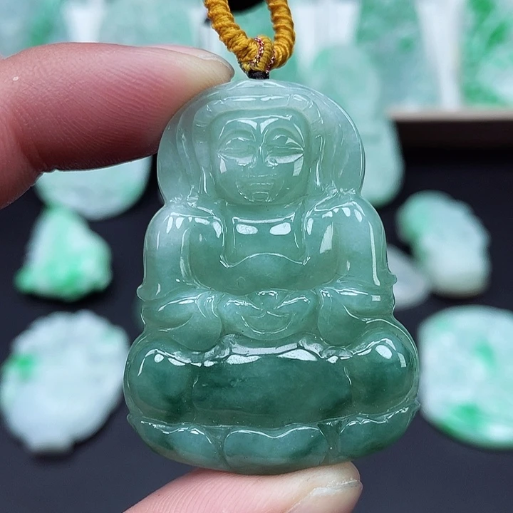 翡翠颈饰未镶嵌翡翠吊坠