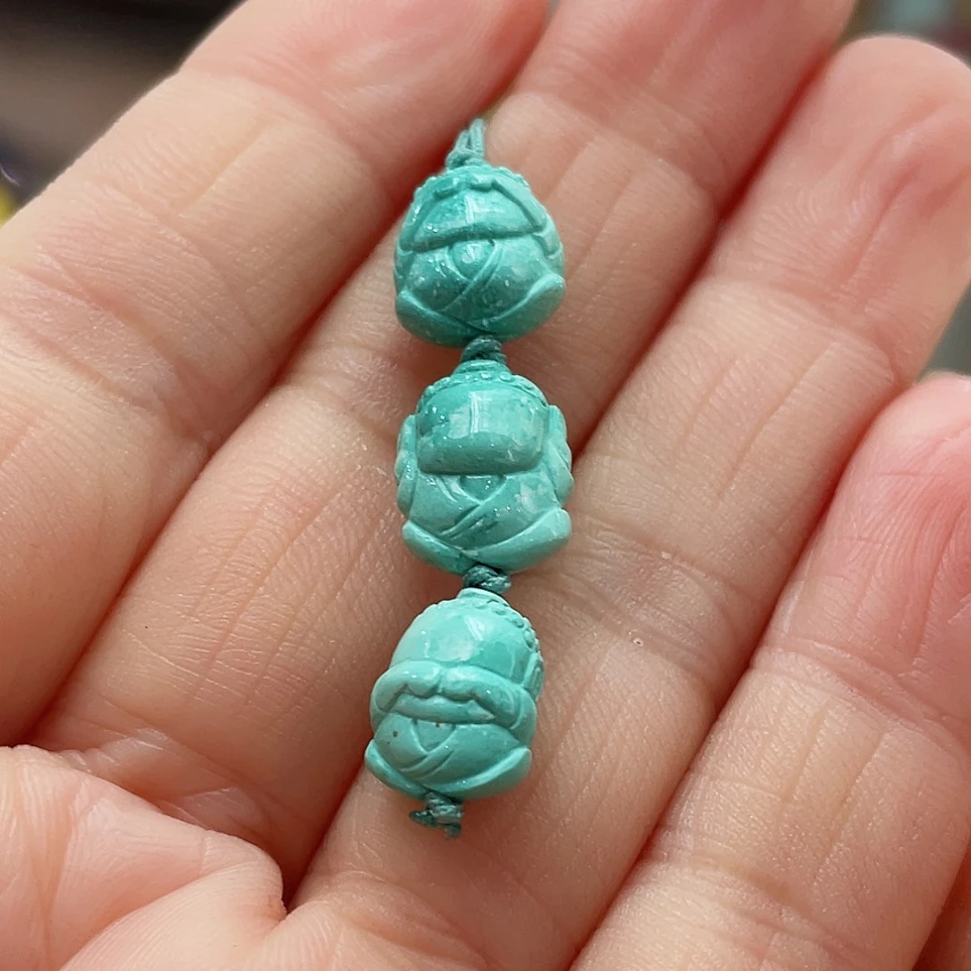 绿松石颈饰未镶嵌