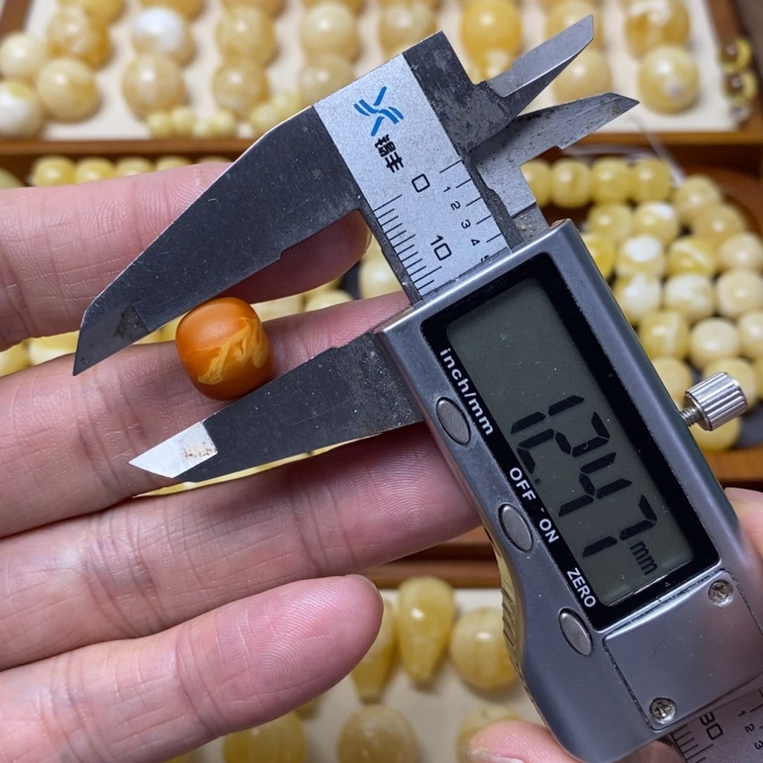 未镶嵌蜜蜡琥珀画