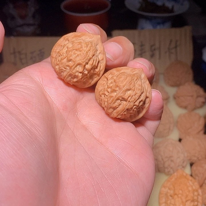 文玩核桃手把件野生寿桃