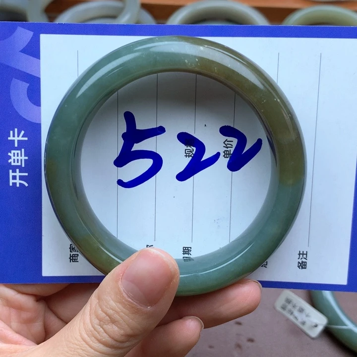 和田玉未镶嵌手镯57