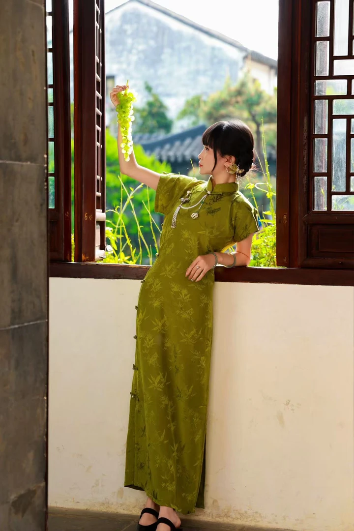 古法全开重工显白秋香绿『回眸醉倾城』旗袍