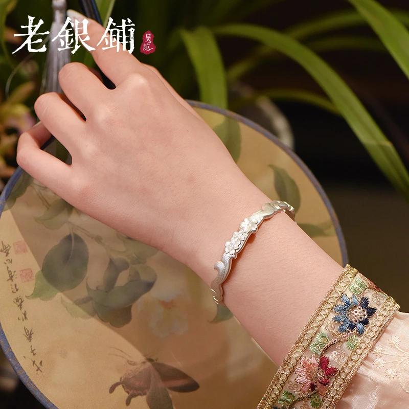 吴越老银铺 足银手镯 9999足银仙狐手镯时尚气质纯银手镯古风