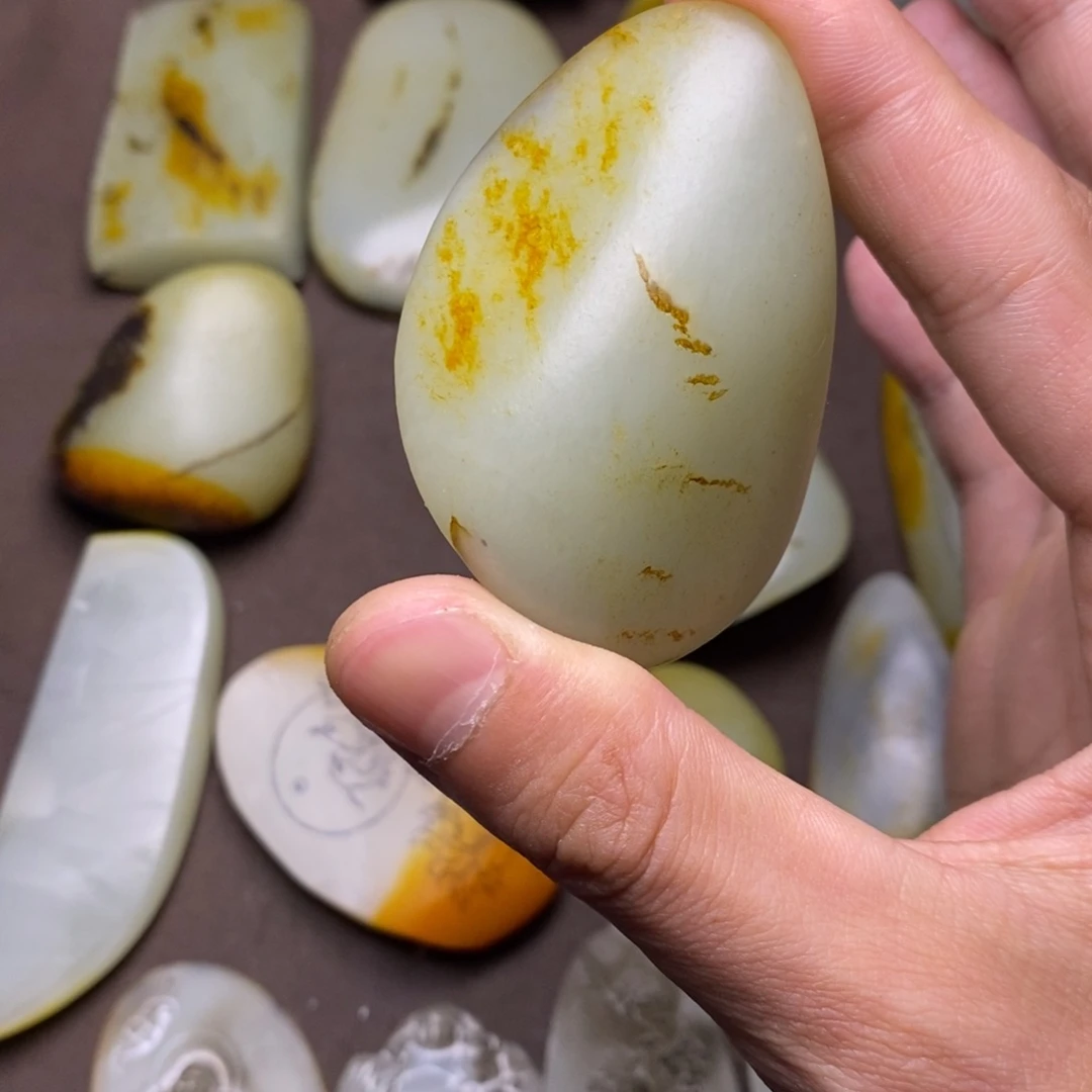 定制和田玉1未镶嵌晴**偶