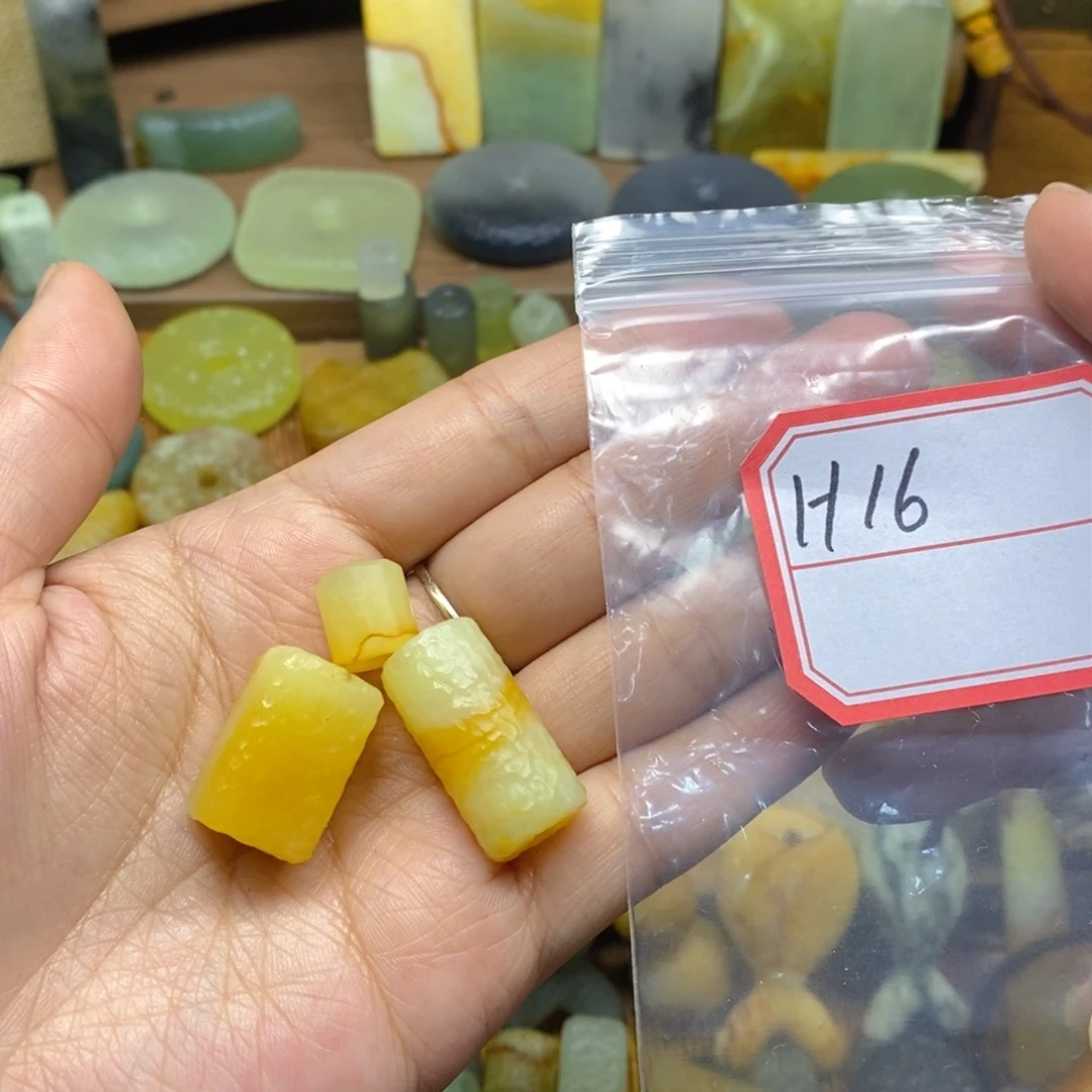未镶嵌岫玉纯天然宝*妈