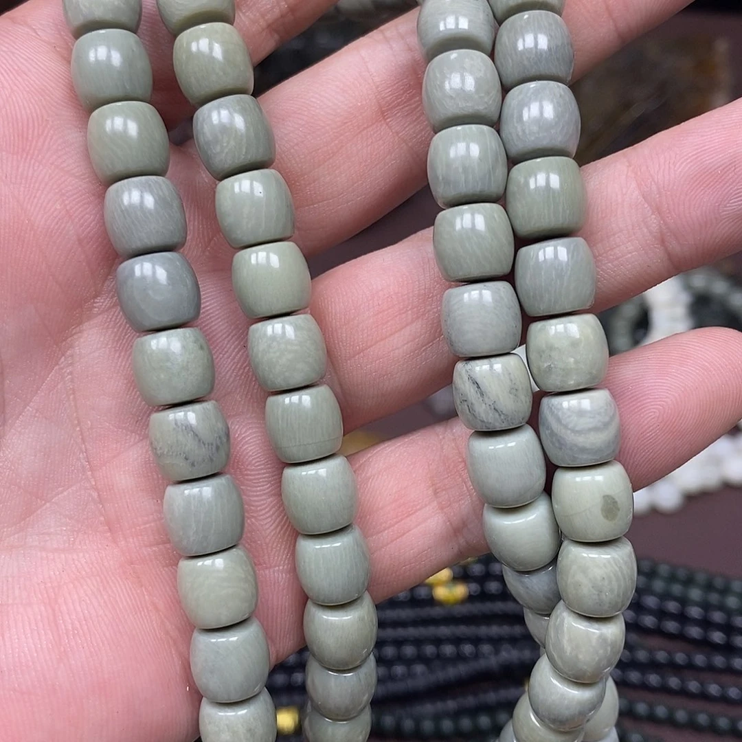 匡***义和田玉未镶嵌珠宝奇石