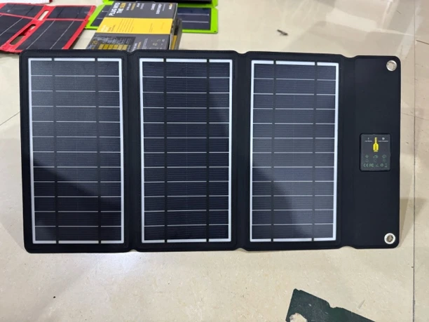 C56-日本三折太阳能折叠板一套