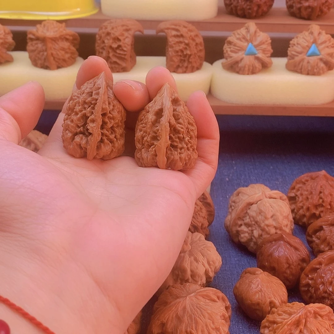 文玩核桃把件官帽一帆风顺