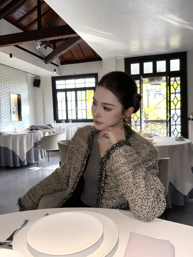 Jiangyining奶盐灰色轻奢小香风外套女冬季粗花呢名媛千金