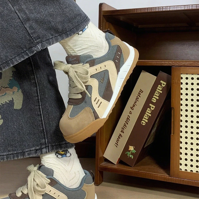 回力原创百搭运动鞋子女2025秋季复古低帮学生板鞋软底配裙小白鞋