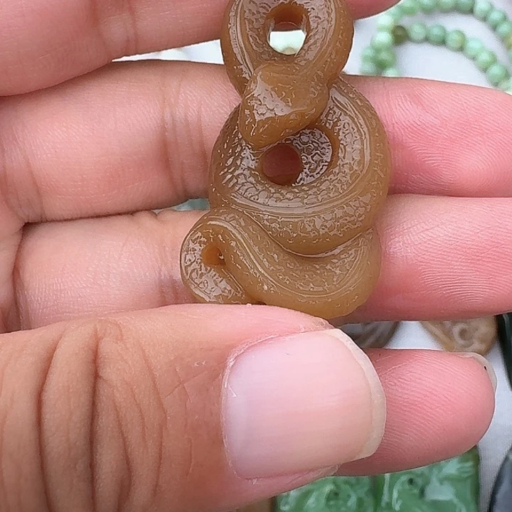 和田玉（糖玉）未镶嵌吊坠(不含链)