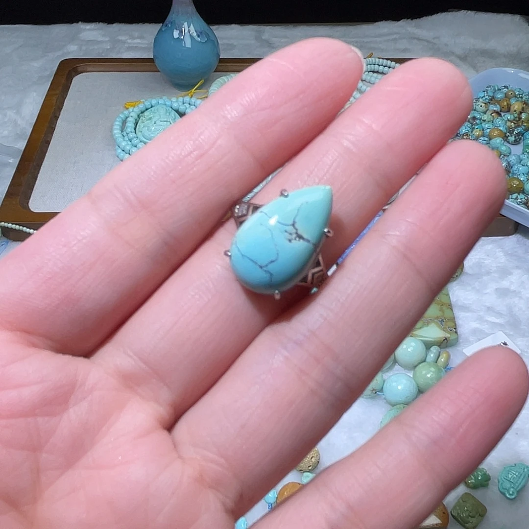 绿松石未镶嵌珠宝奇石