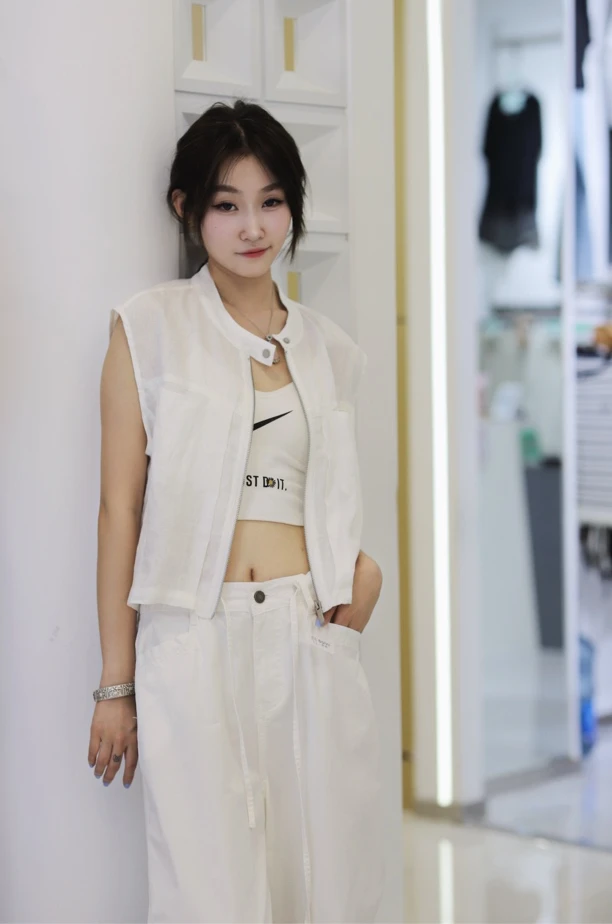 单排扣拉链针织百搭白色女牛仔常规款马夹夏季纯色