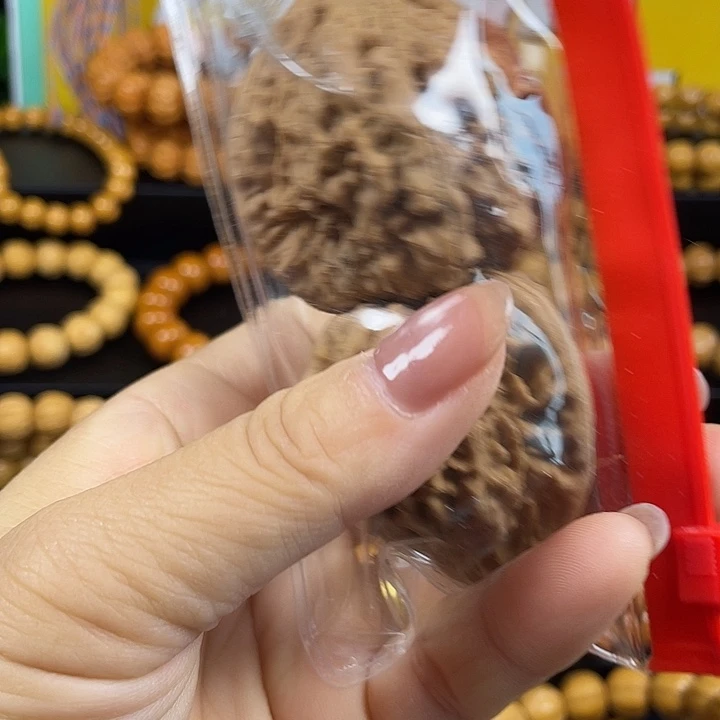 猴头核桃手串猴头核桃手串把件