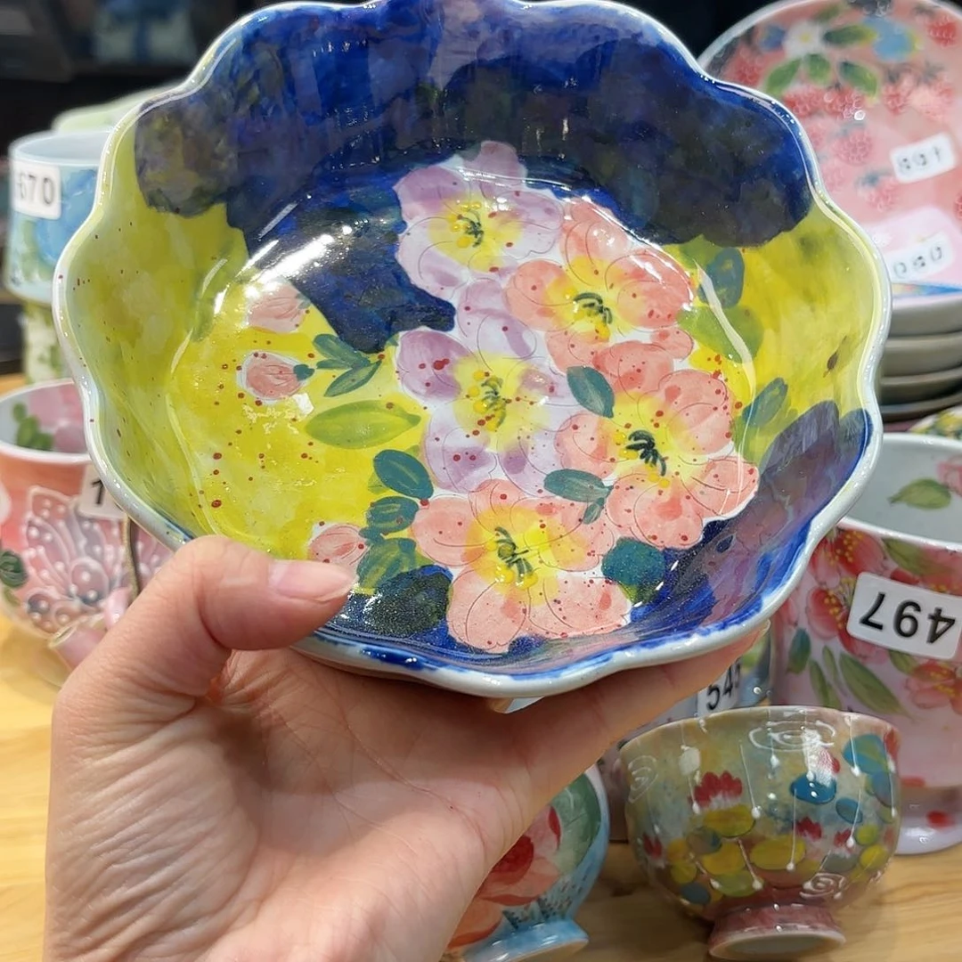 瓷片兔兔盖茨。兔兔好