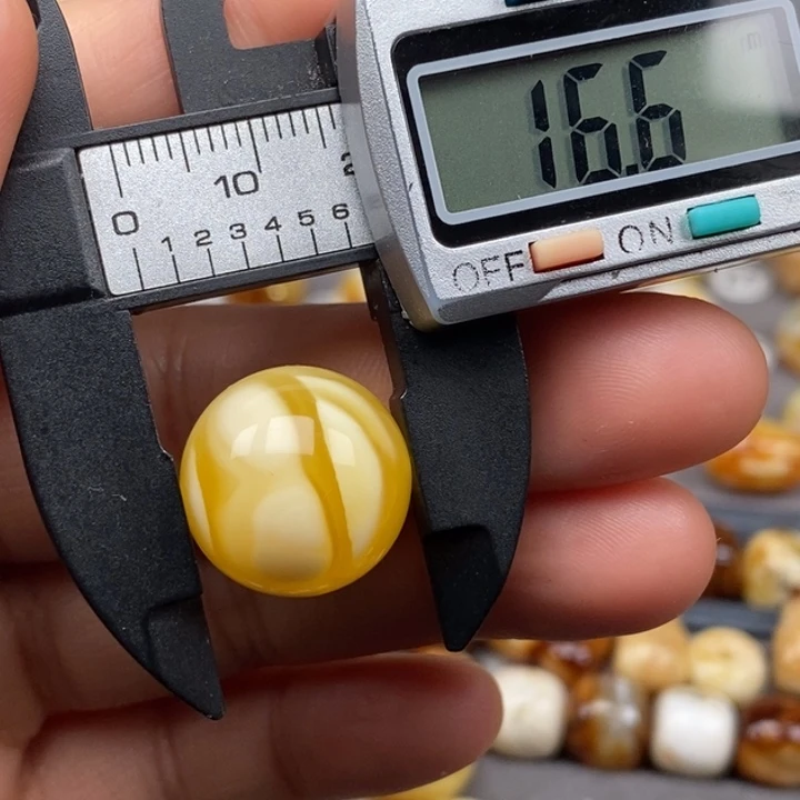 未镶嵌琥珀戒指圆珠