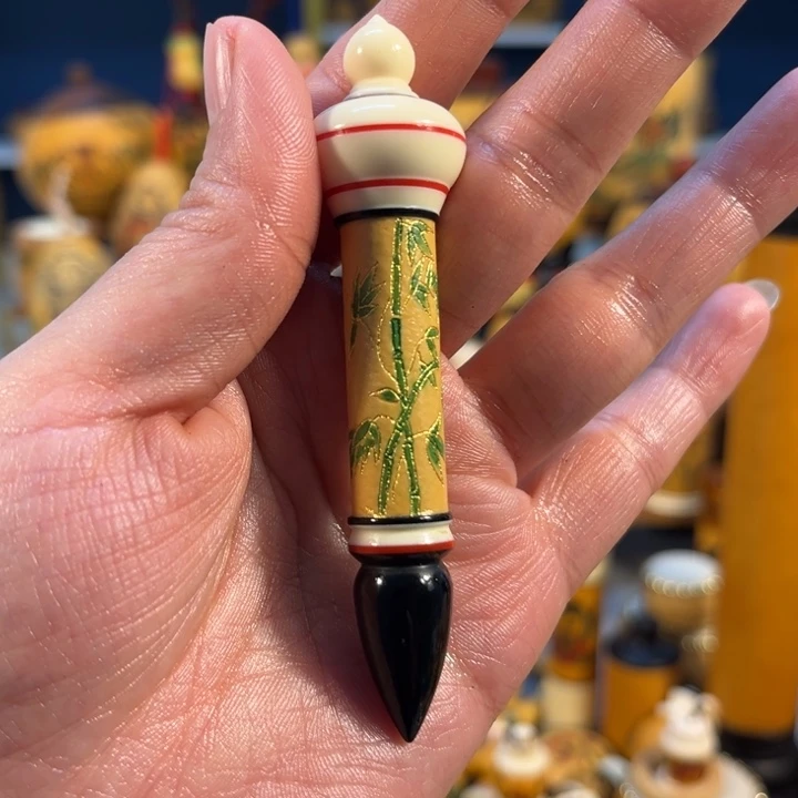 大叶紫檀（黑酸枝木类）