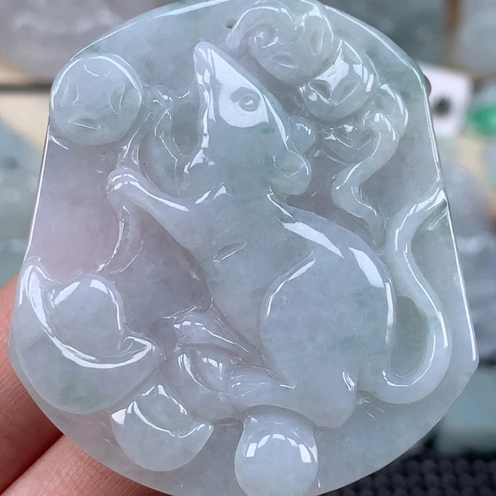 颈饰未镶嵌翡翠鼠牌吊坠