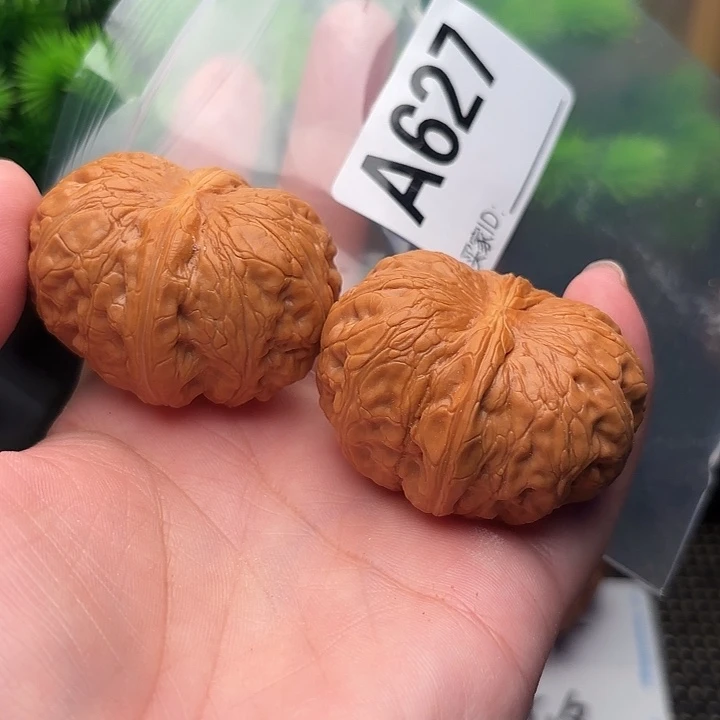 健***机把件桃核核桃元宝45