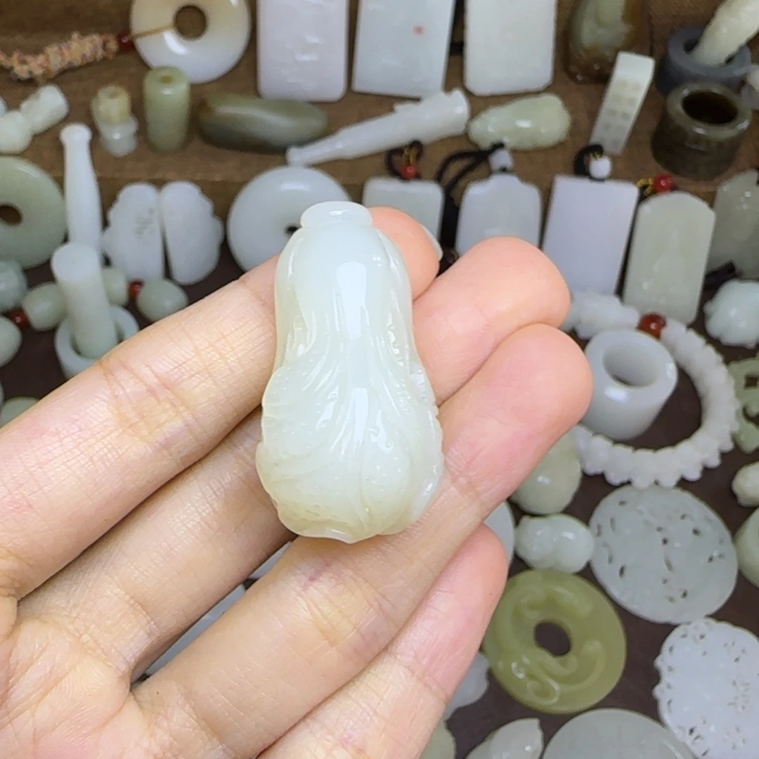 未镶嵌和田玉挂件玉白菜